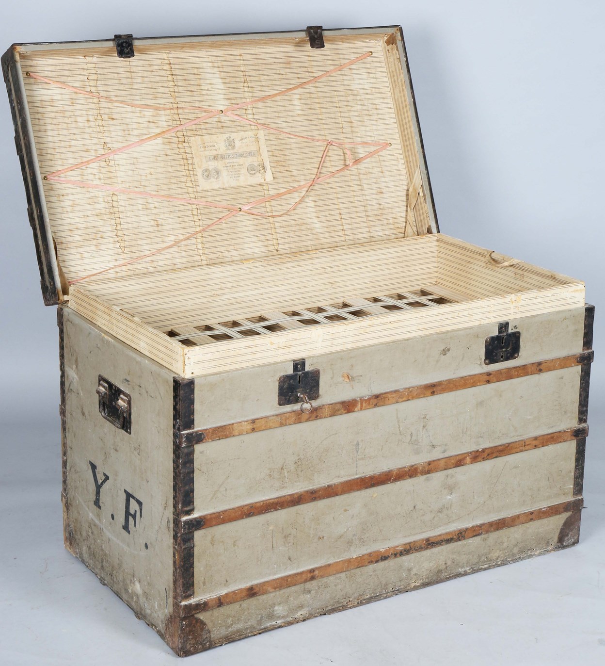 LOT 2107