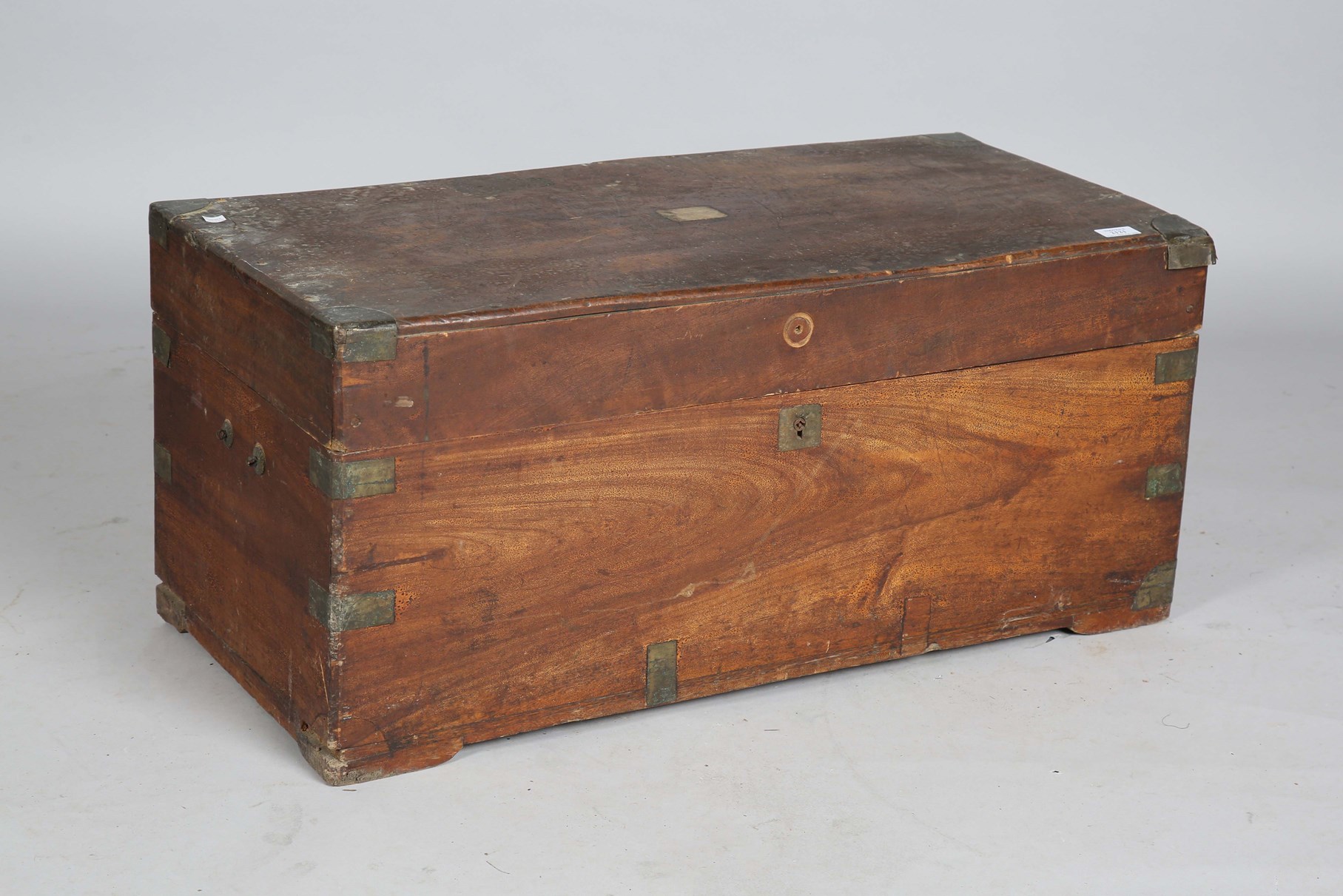 LOT 2121