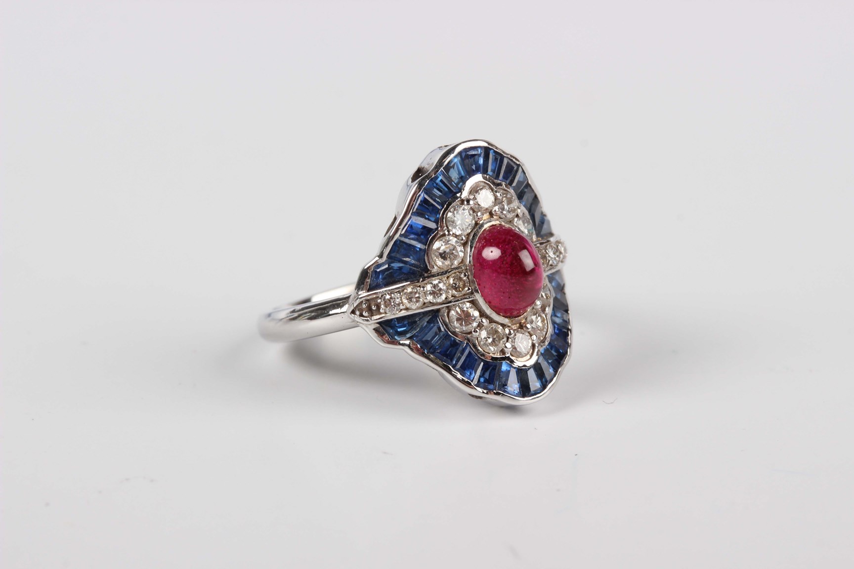 LOT 683