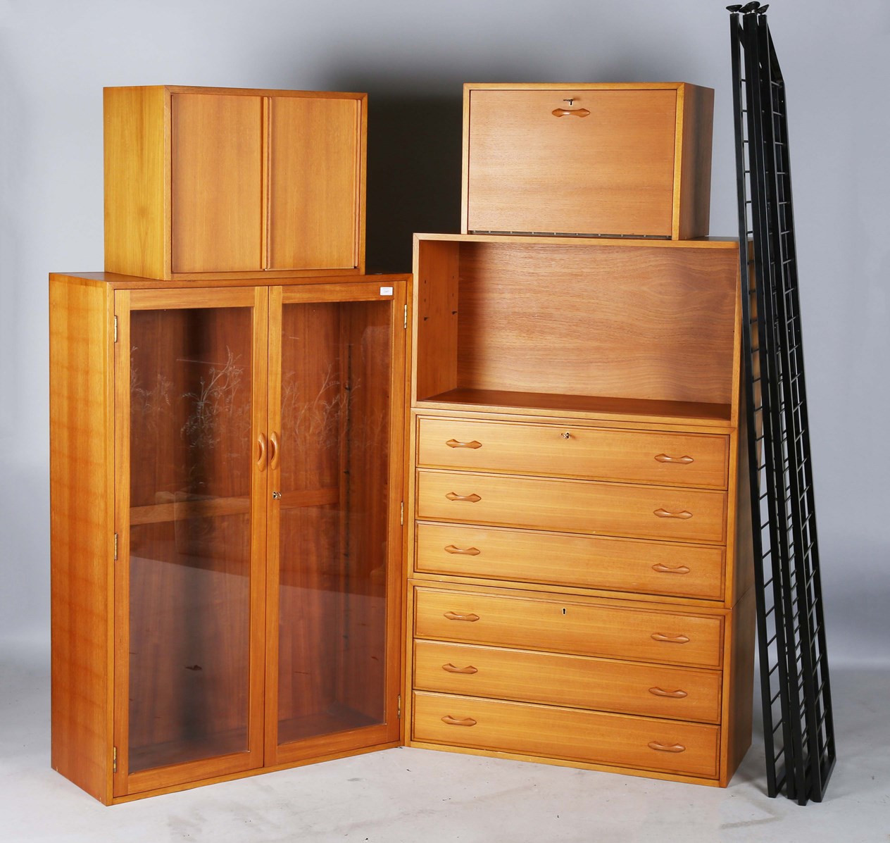 LOT 2107