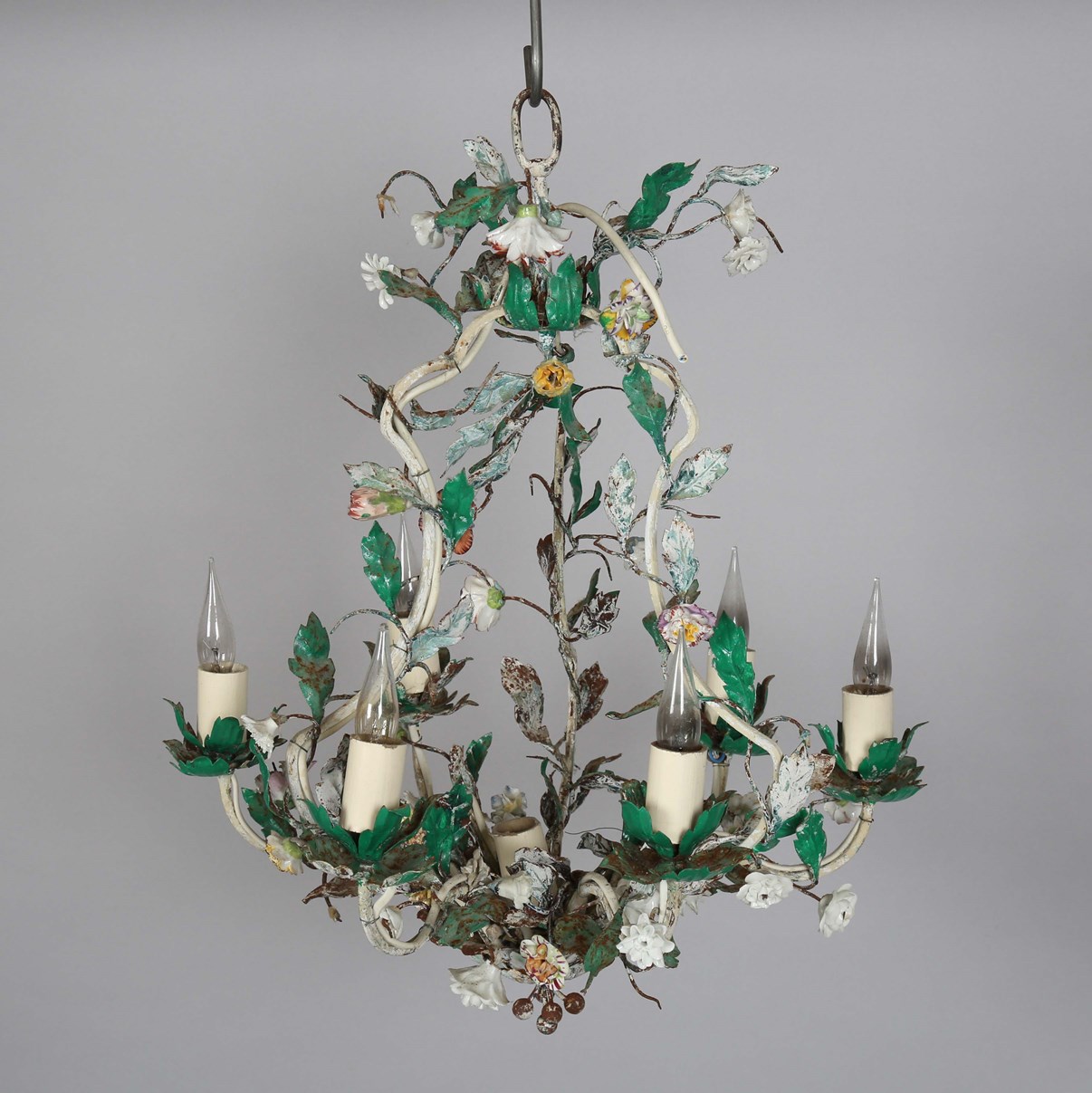 LOT 2576