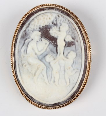 LOT 532