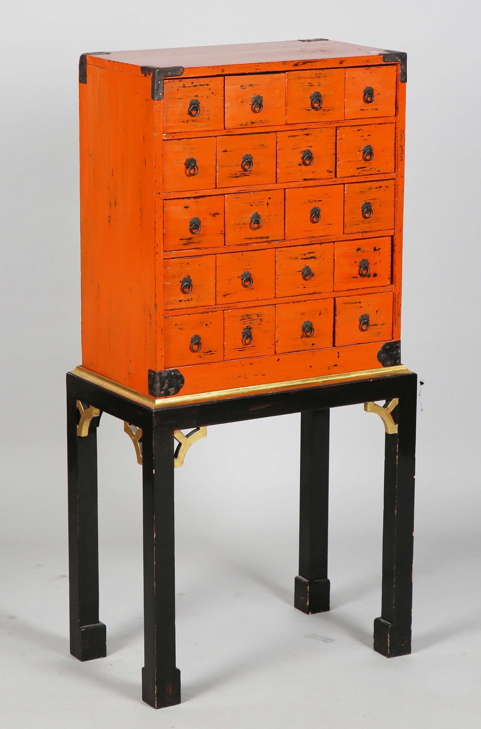 LOT 2027