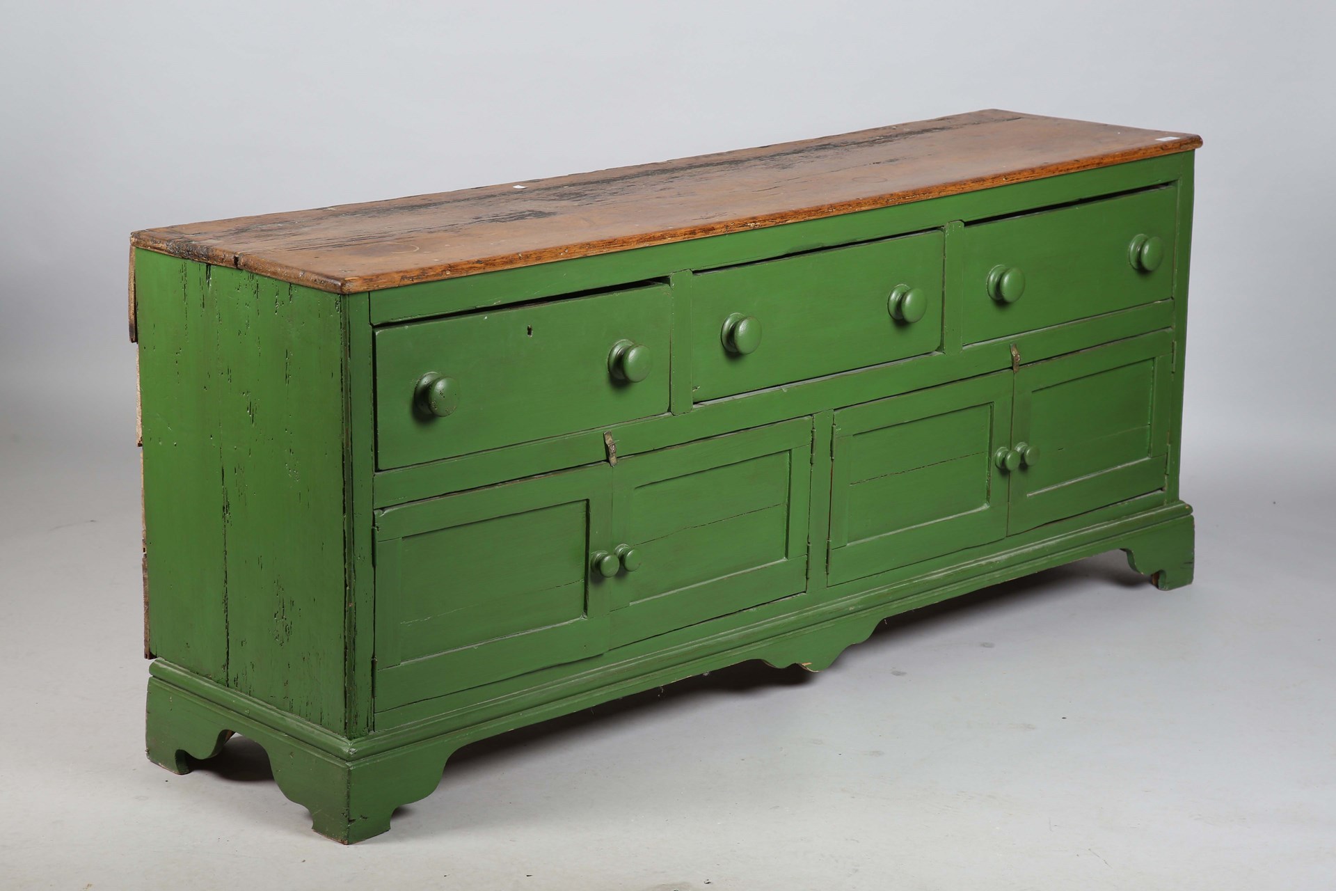 LOT 2066