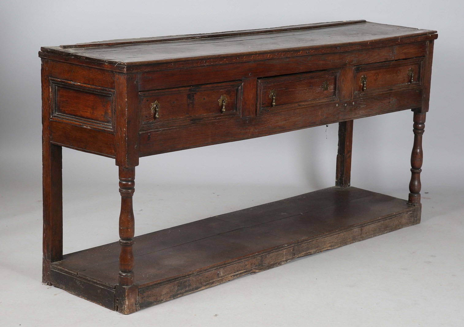 LOT 2107