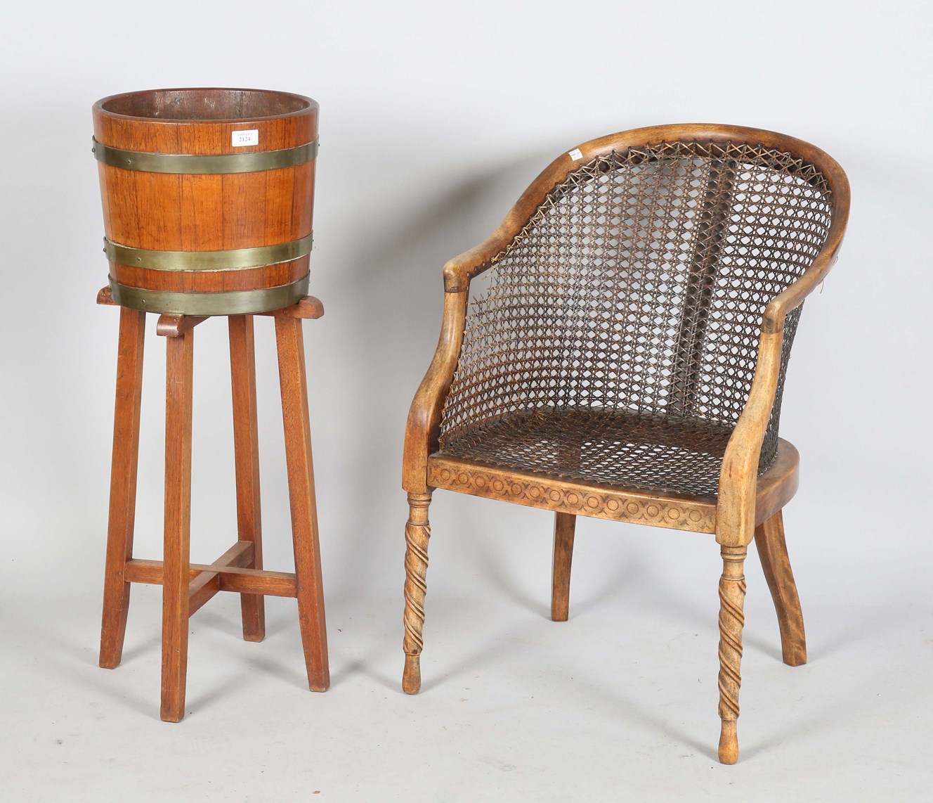 LOT 2124