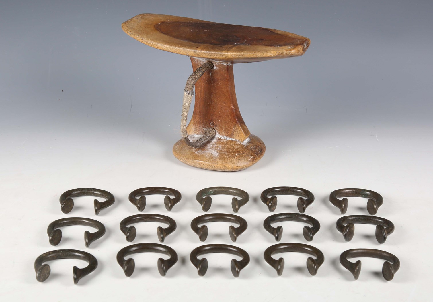 LOT 2318