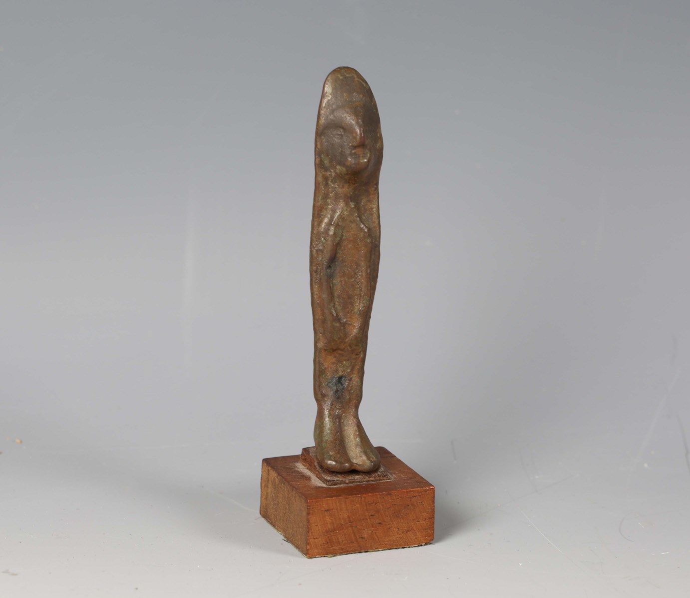 LOT 2379