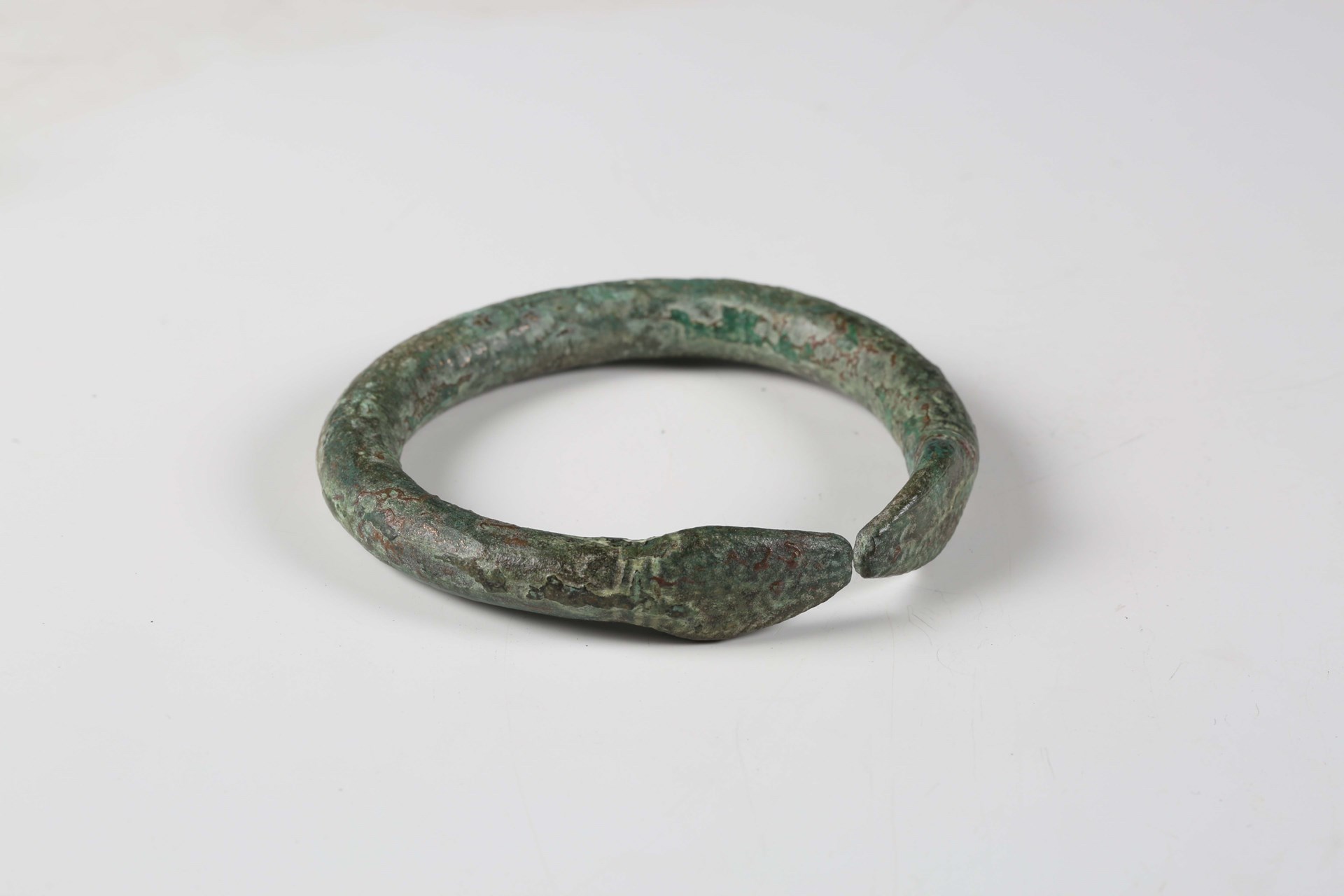 LOT 2381