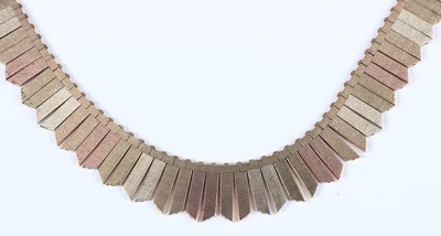 LOT 695