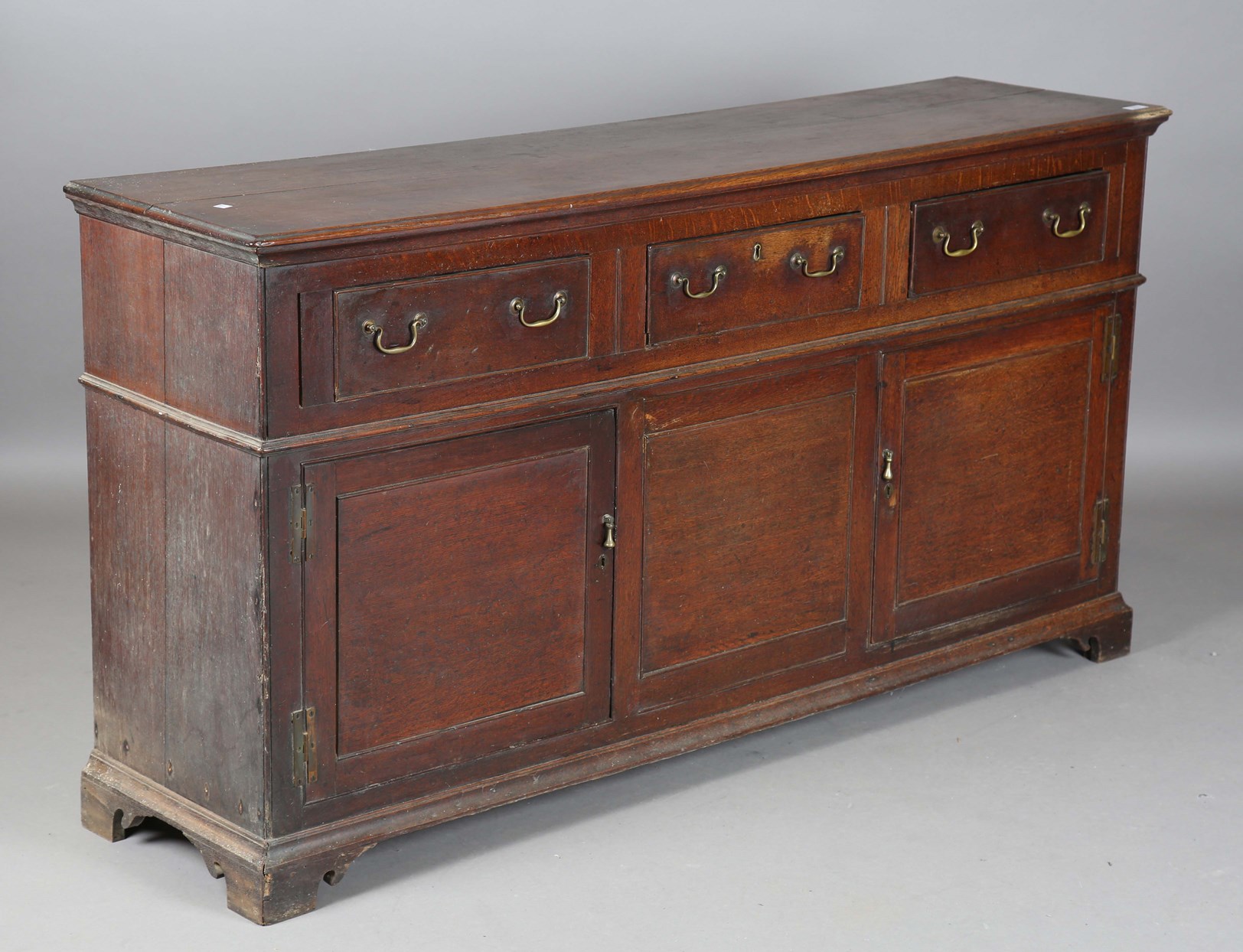 LOT 2132