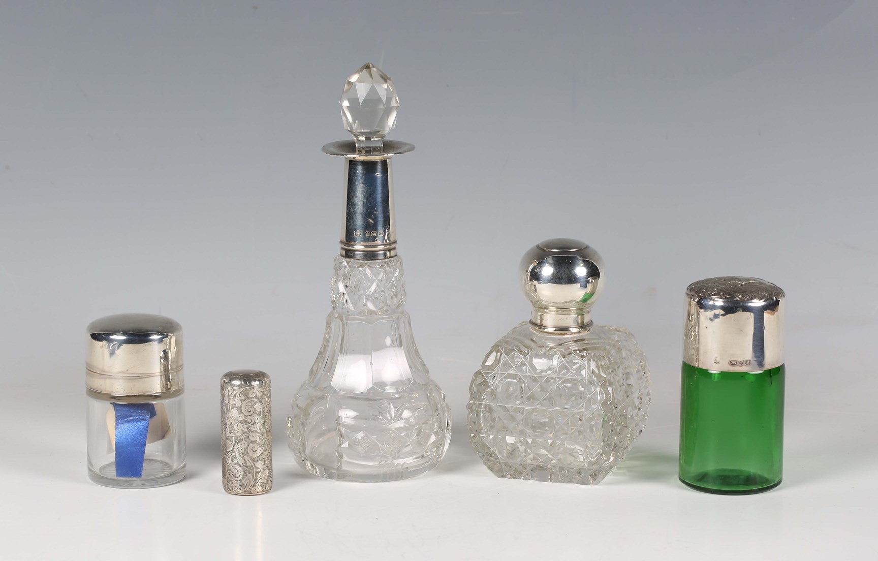 LOT 2304