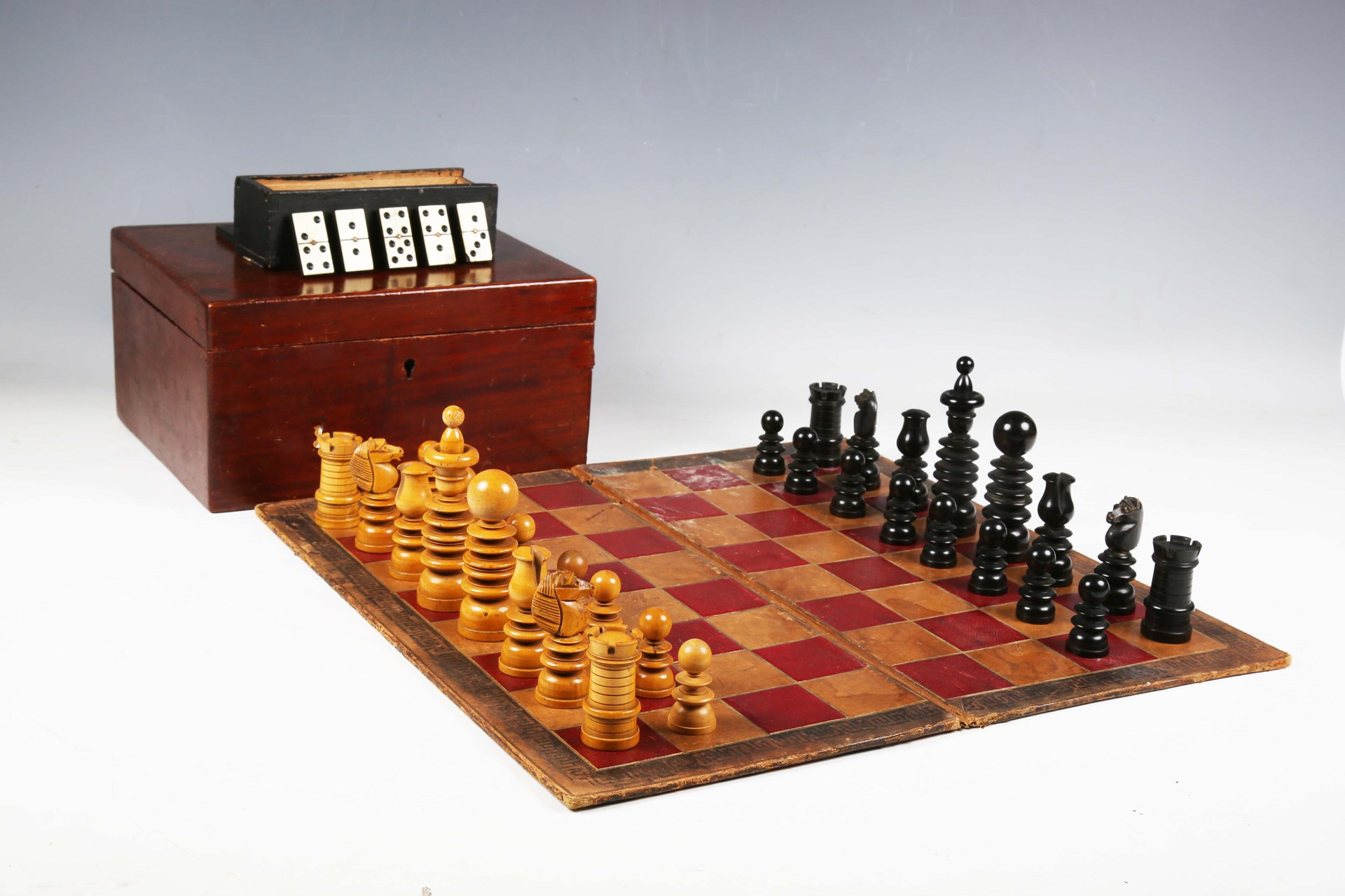 LOT 2532