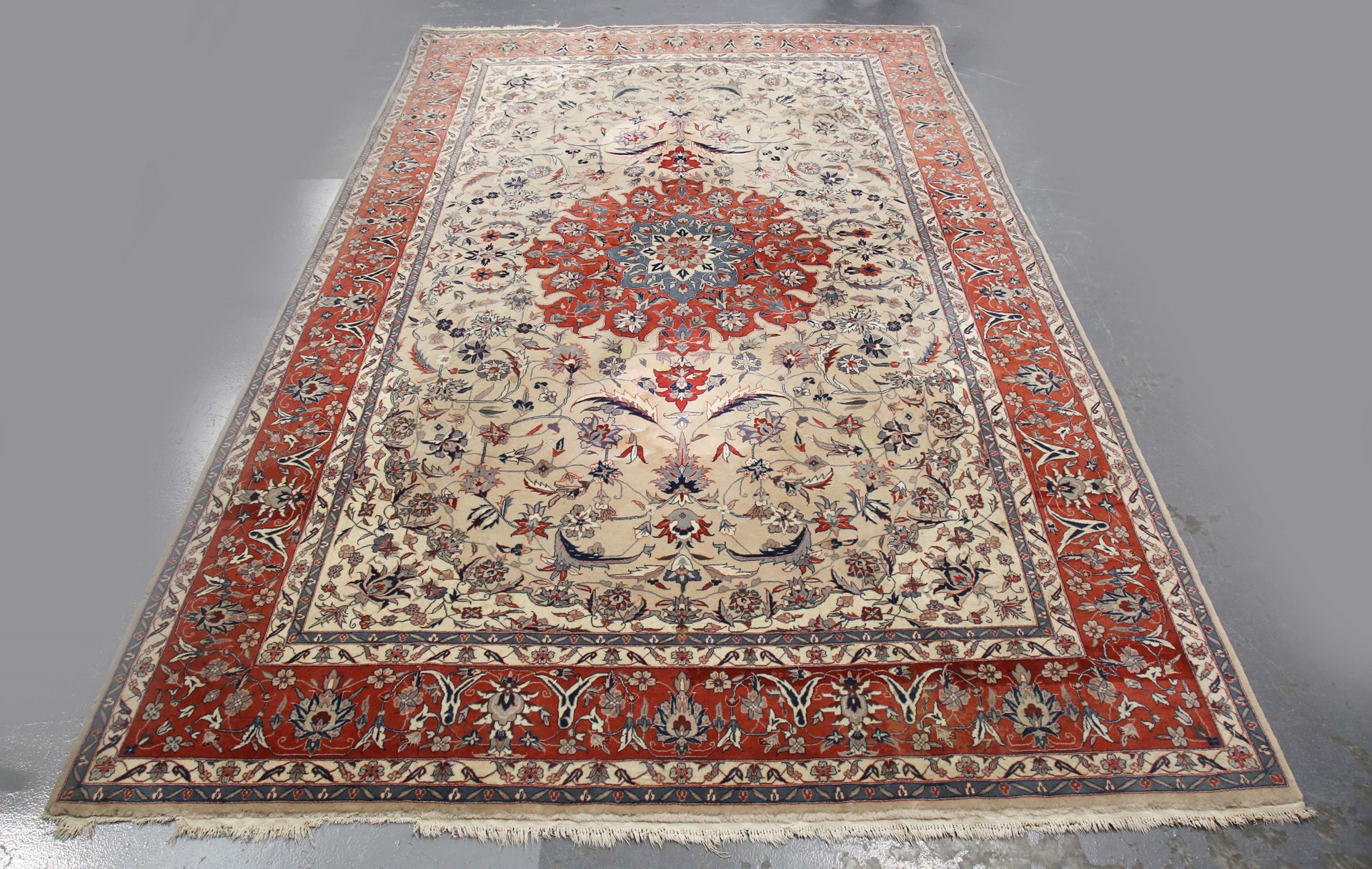 LOT 2913