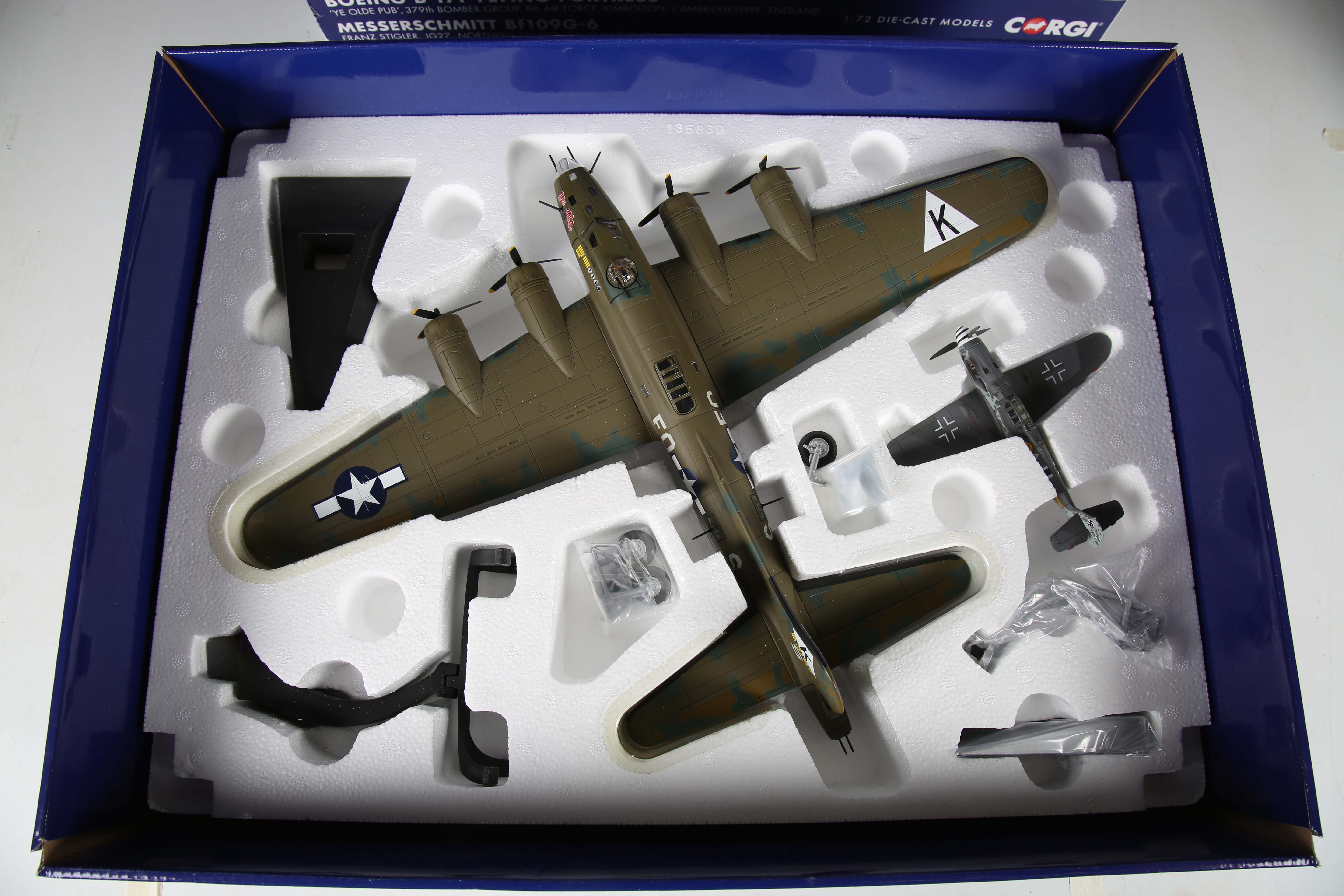 A Corgi The Aviation Archive limited edition AA39915 Boeing B-17F