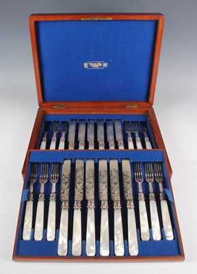 LOT 445