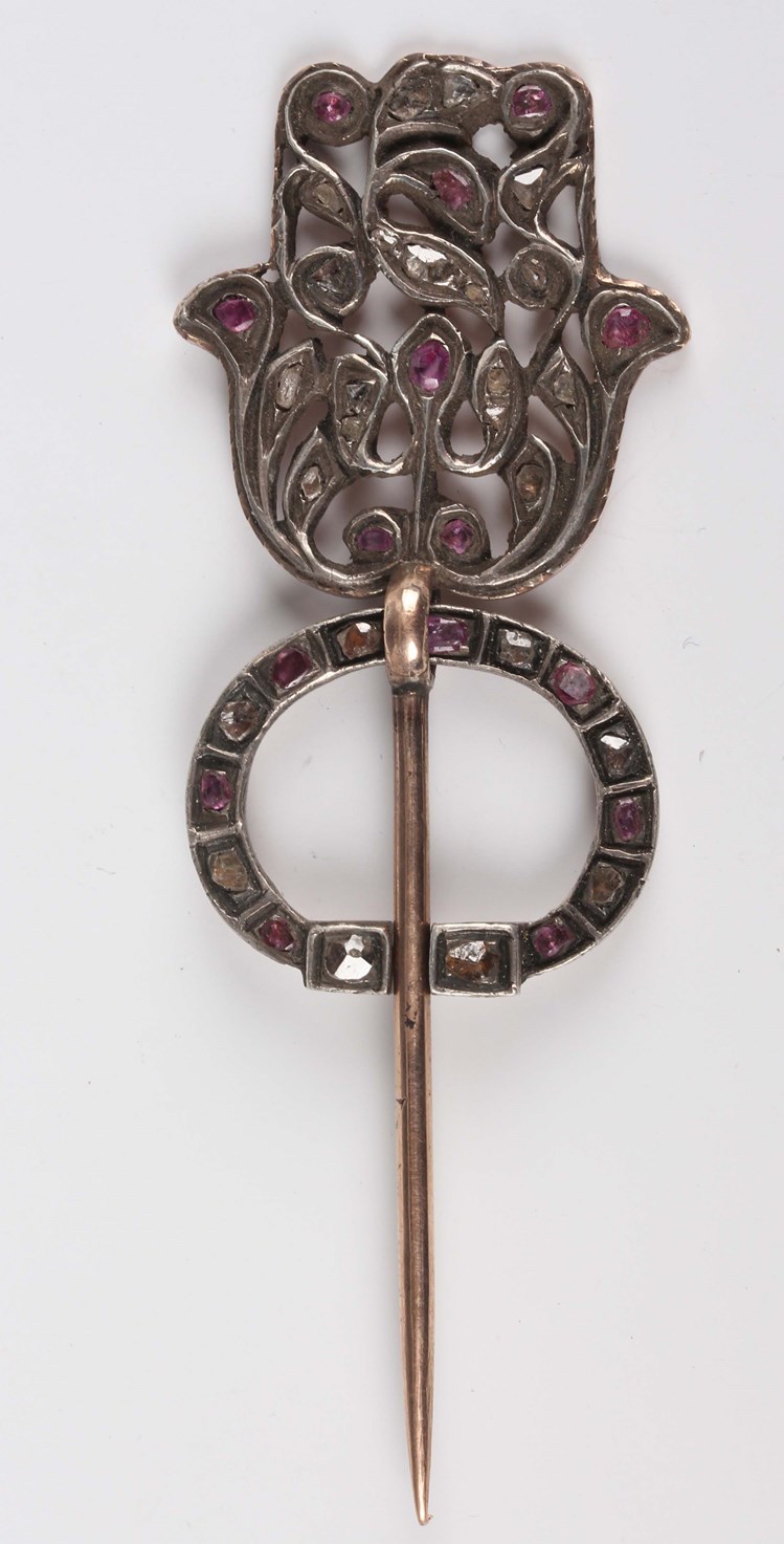 LOT 610