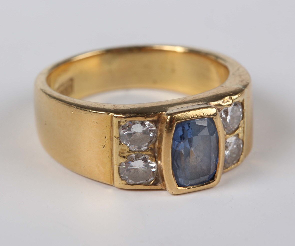 LOT 674