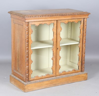 LOT 2076