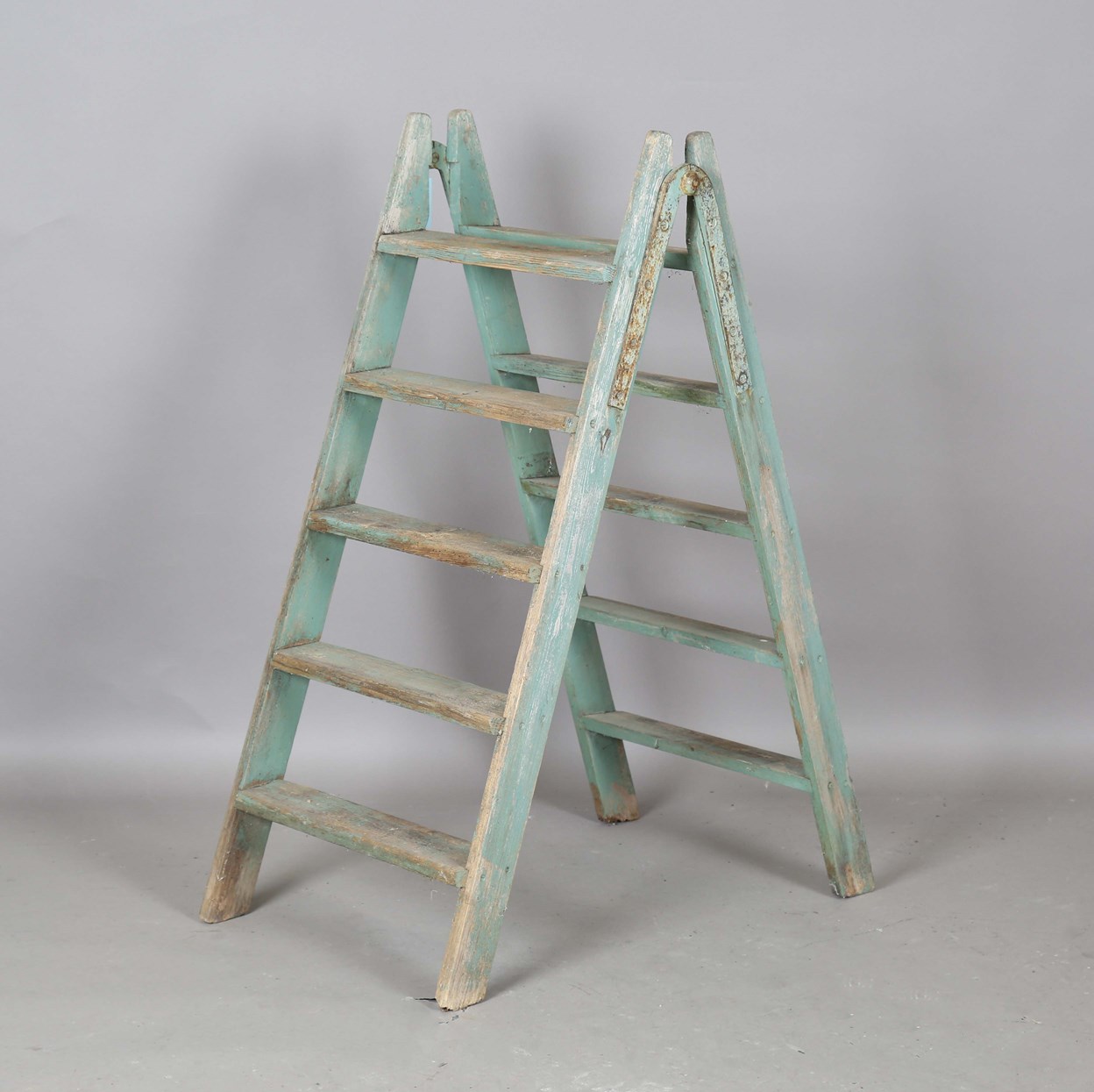 LOT 2190