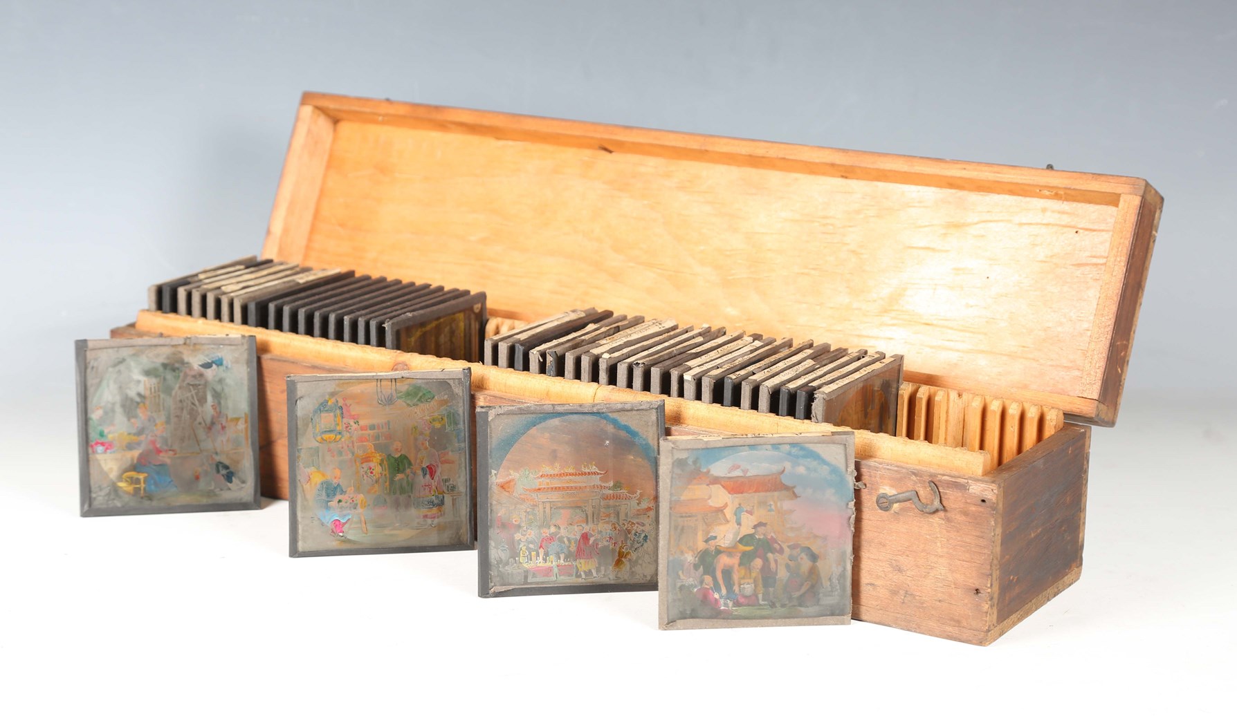 LOT 2561