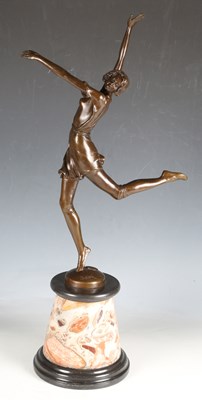 LOT 2563