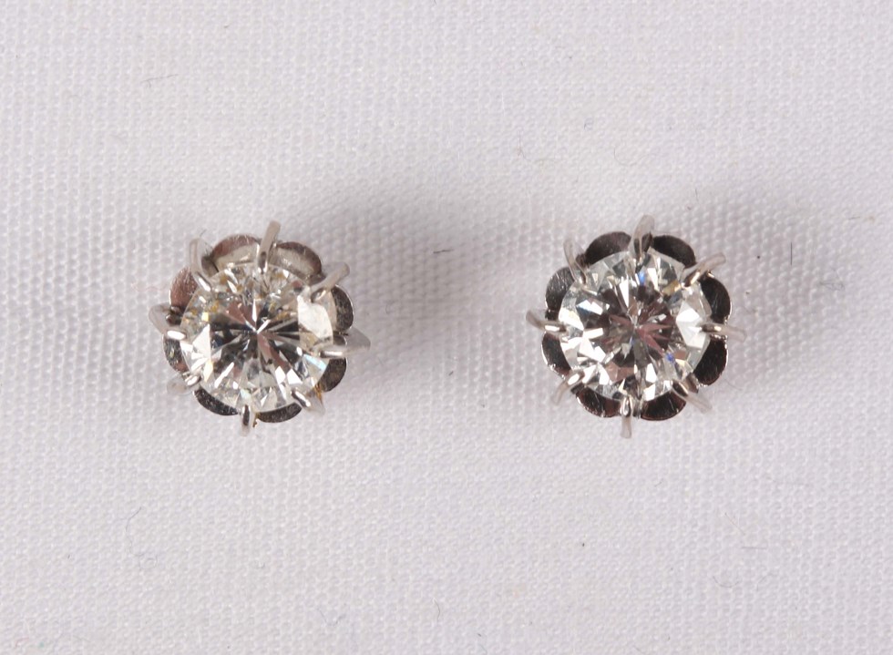 LOT 636