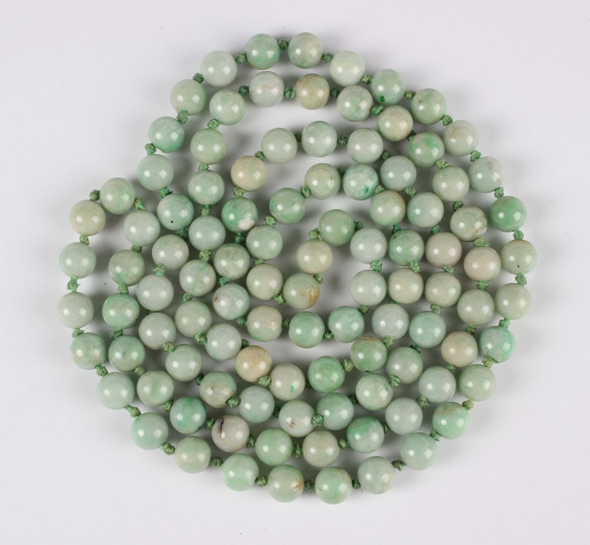 LOT 683