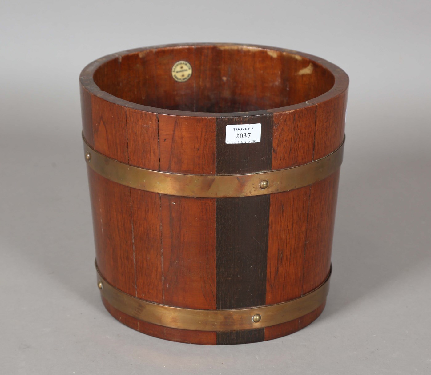 LOT 2037