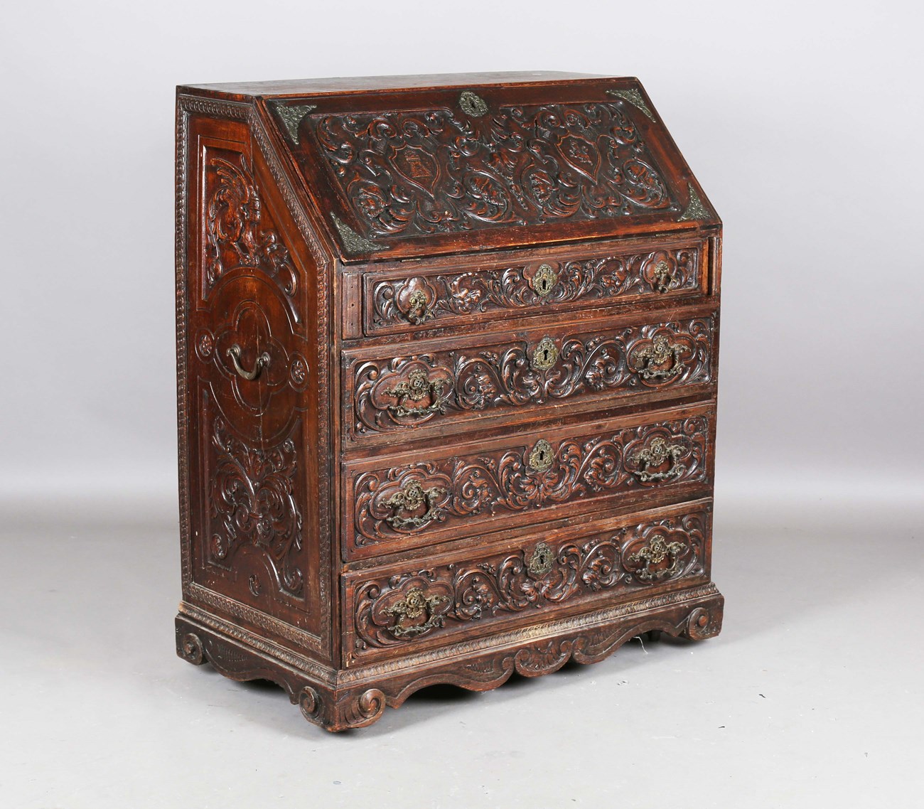 LOT 2072