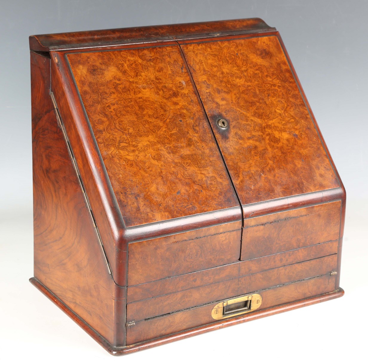 LOT 2551
