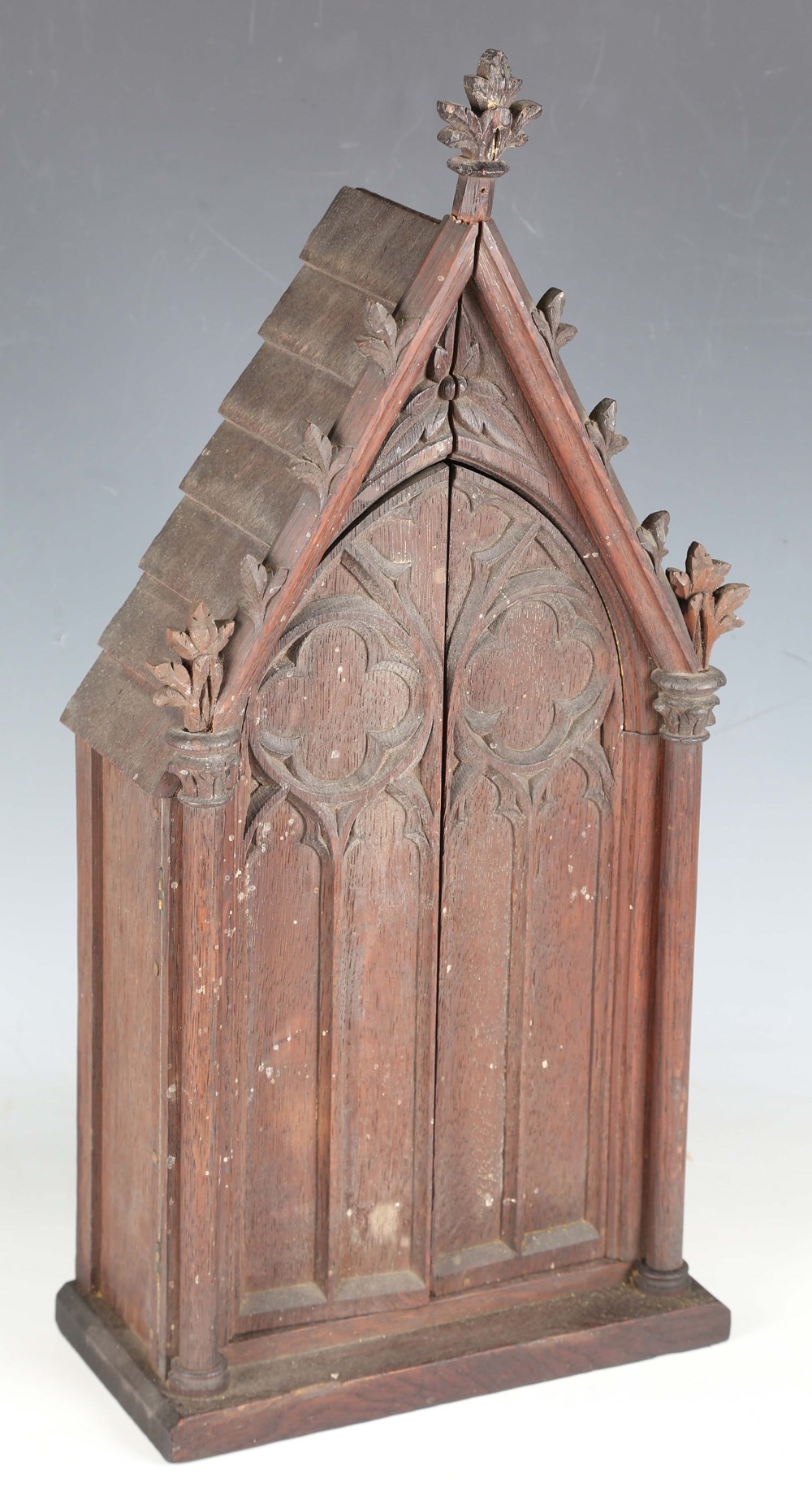 LOT 2555