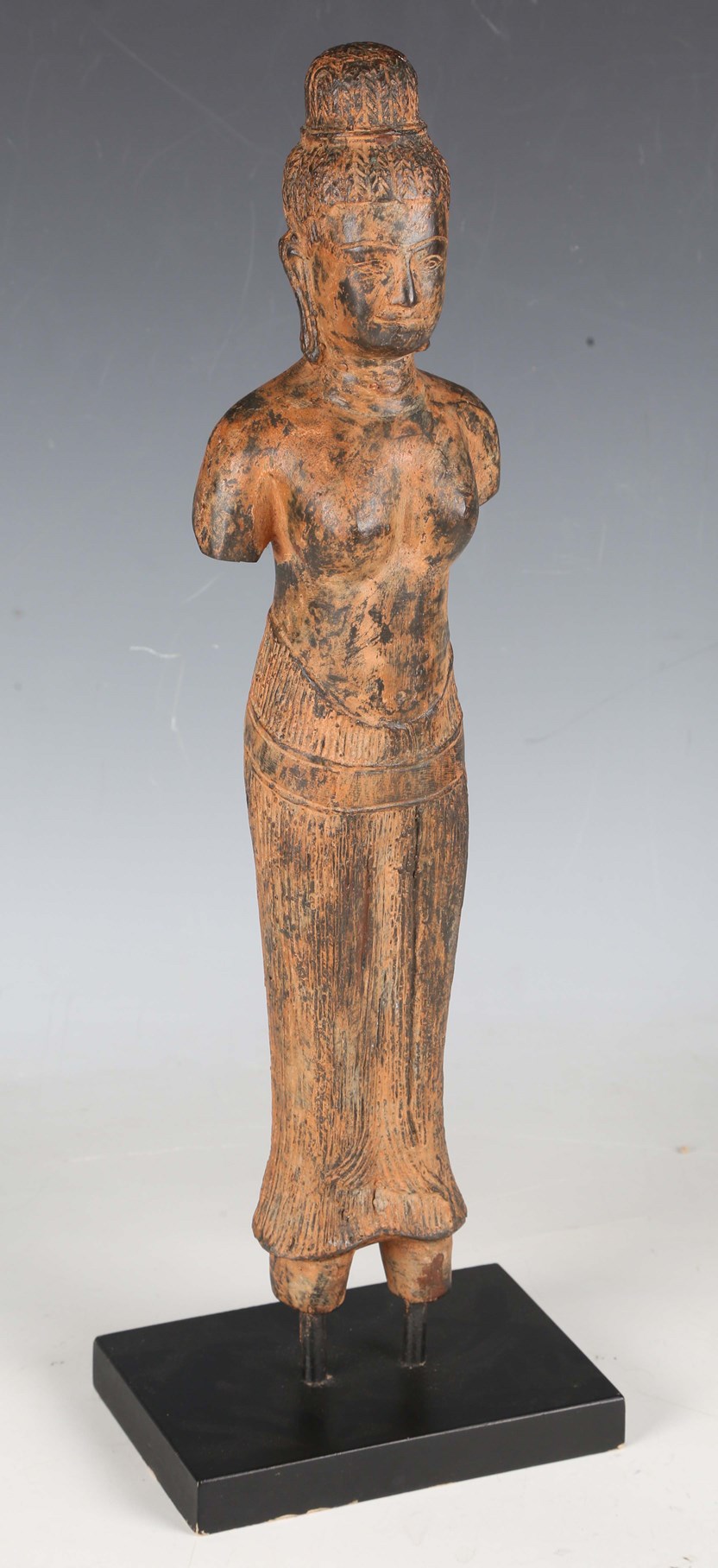 LOT 2563