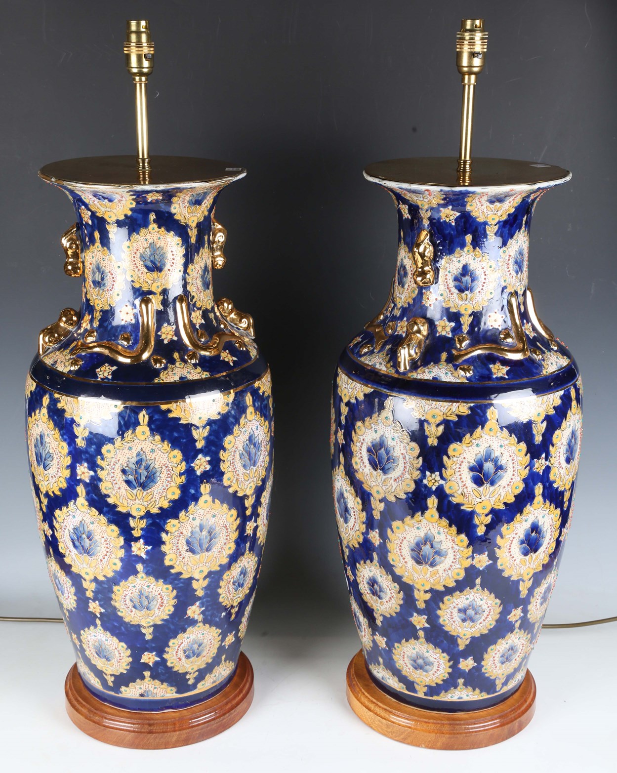 LOT 2568