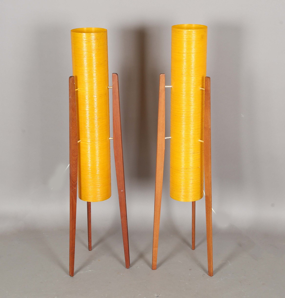 LOT 2577