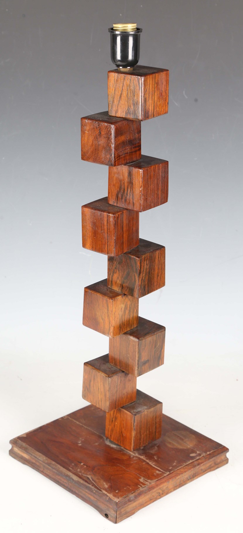 LOT 2586