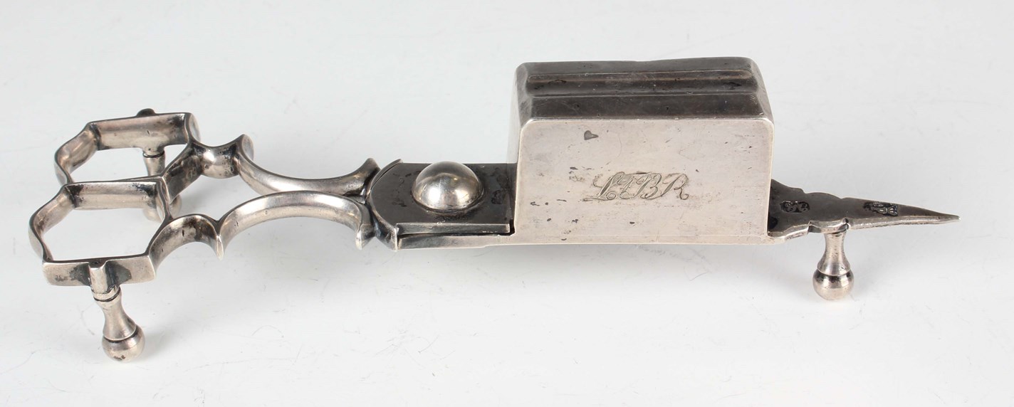 LOT 423