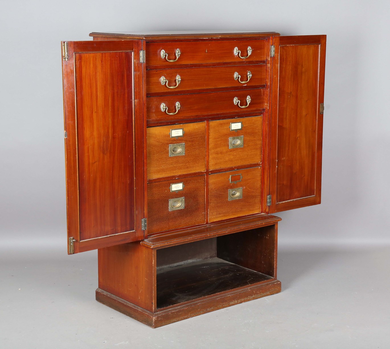 LOT 2074