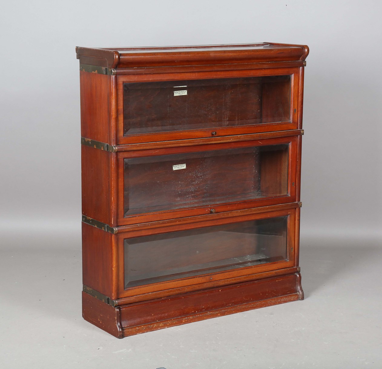 LOT 2077
