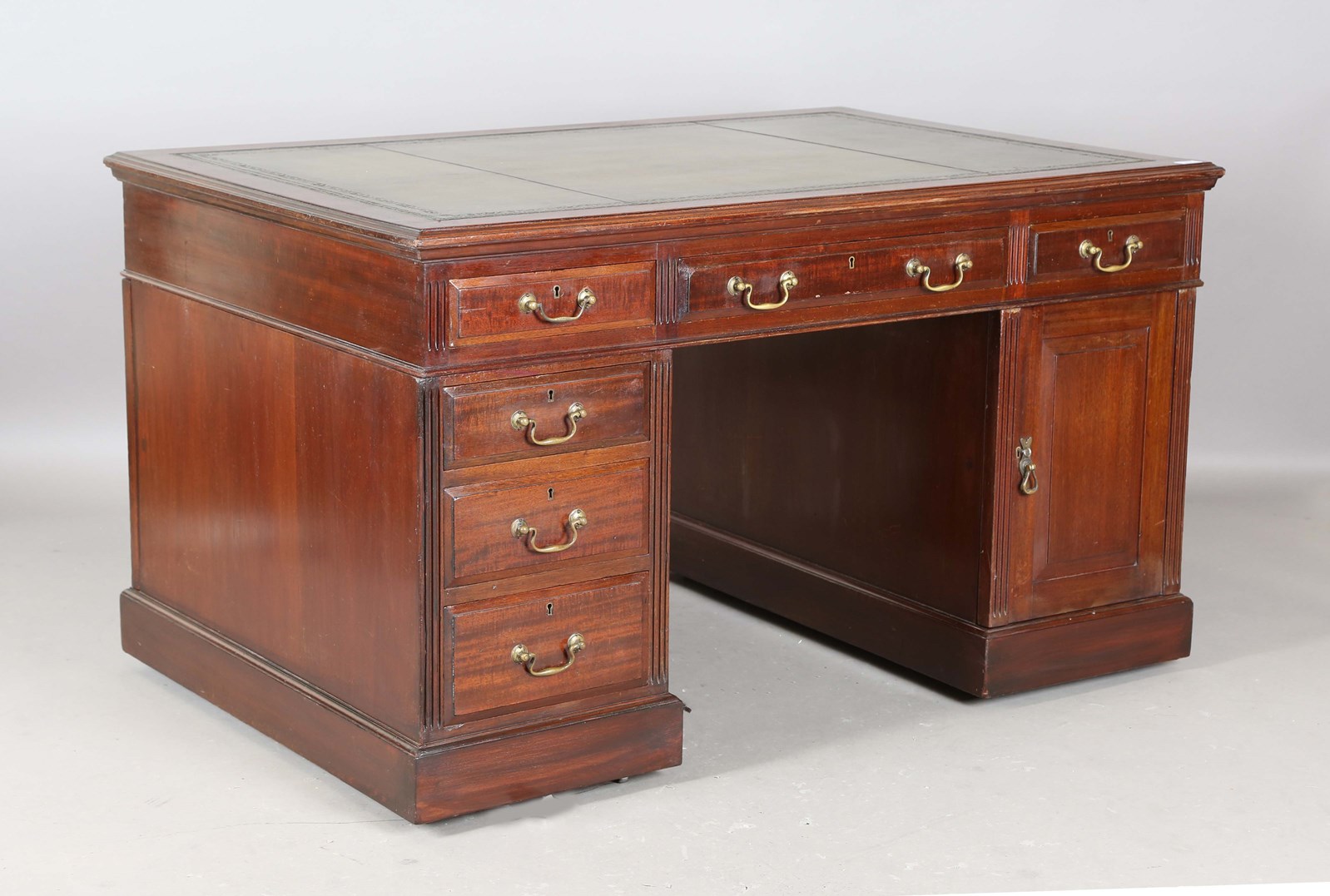 LOT 2089