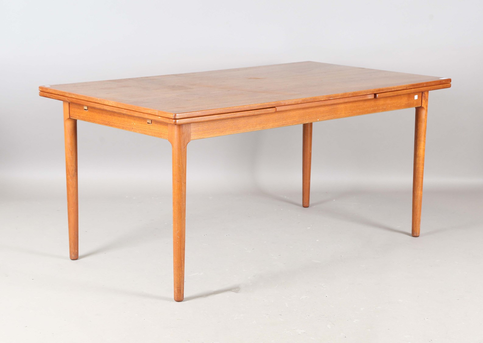 LOT 2105
