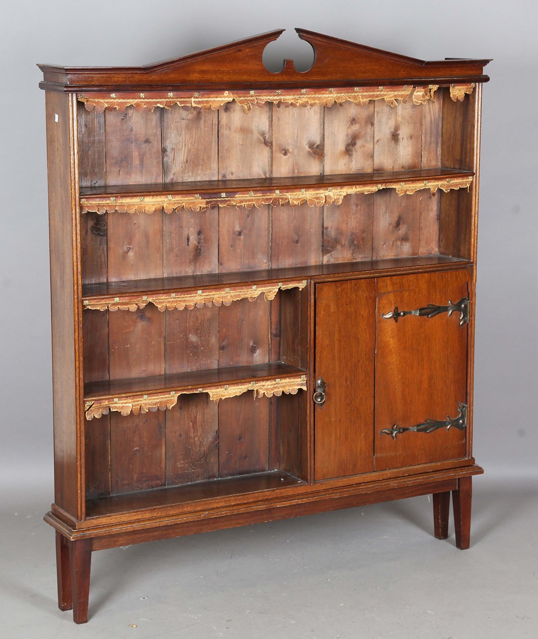 LOT 2137