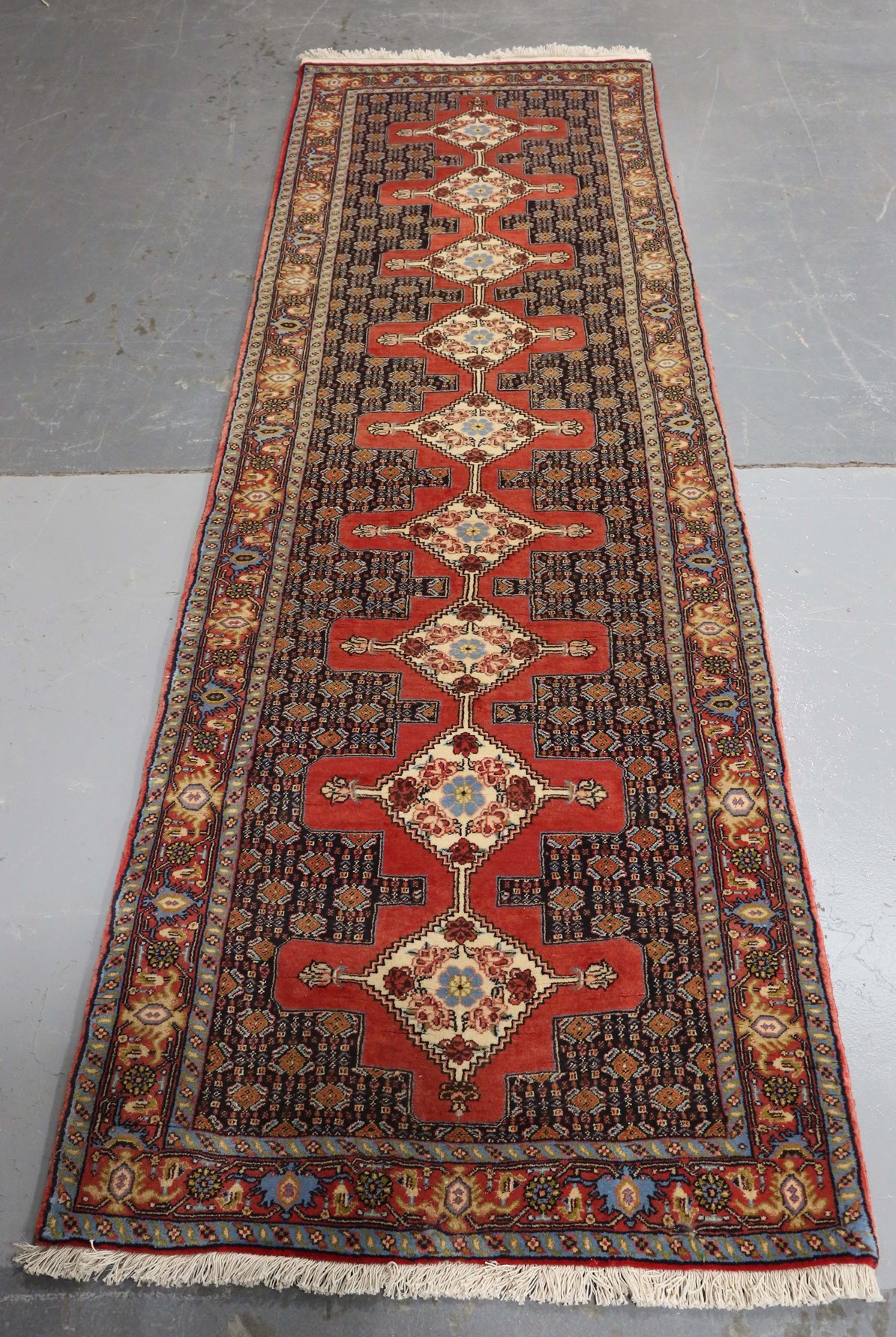 LOT 2902