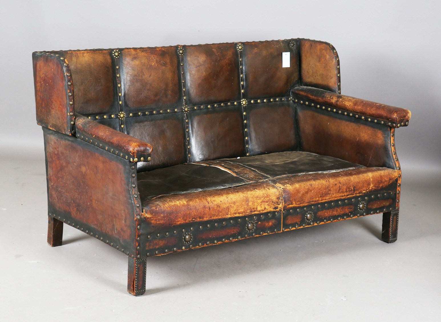 LOT 2323