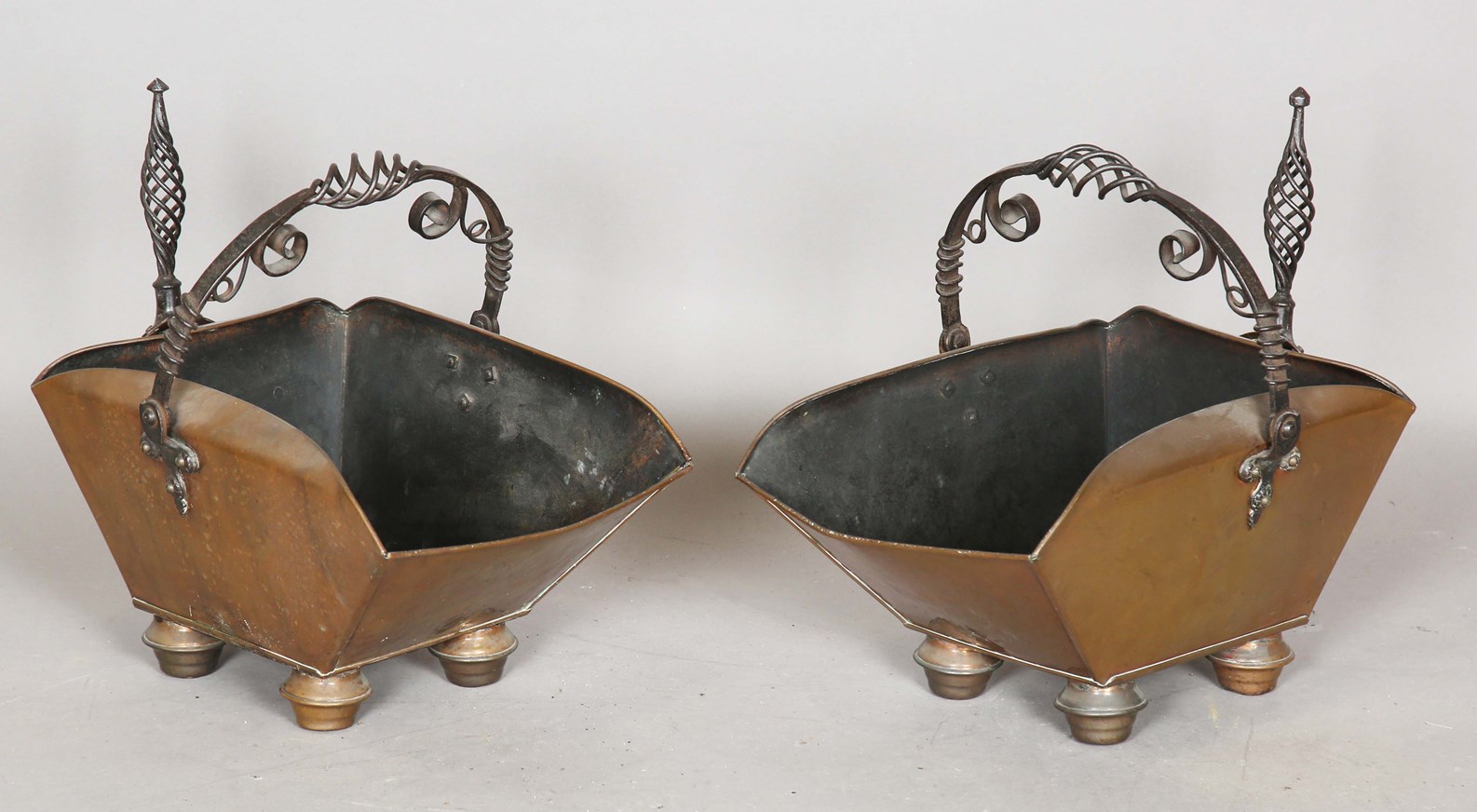 LOT 2346