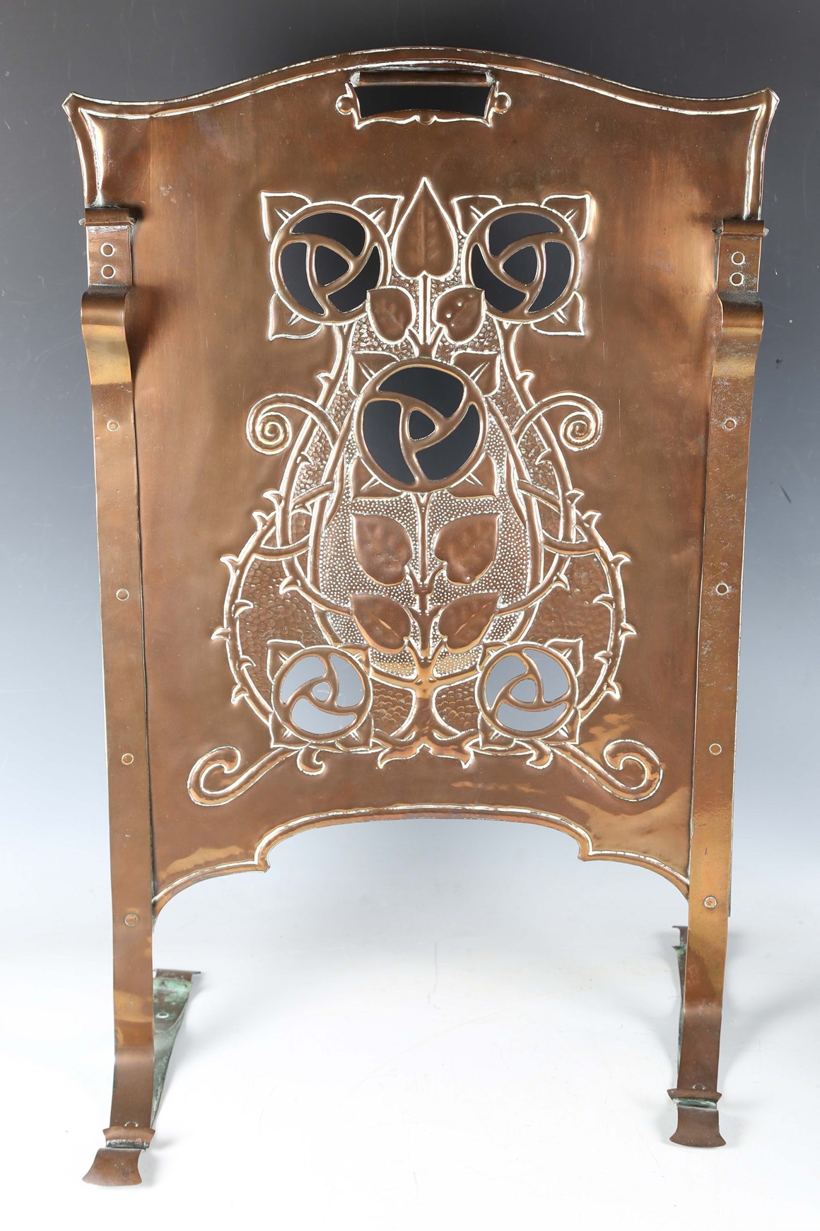 LOT 2352