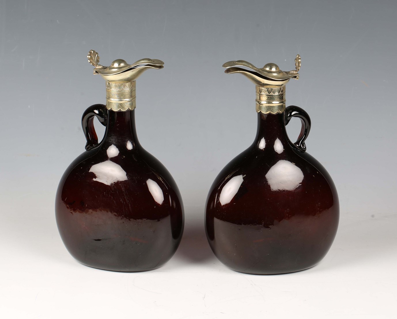 LOT 2528