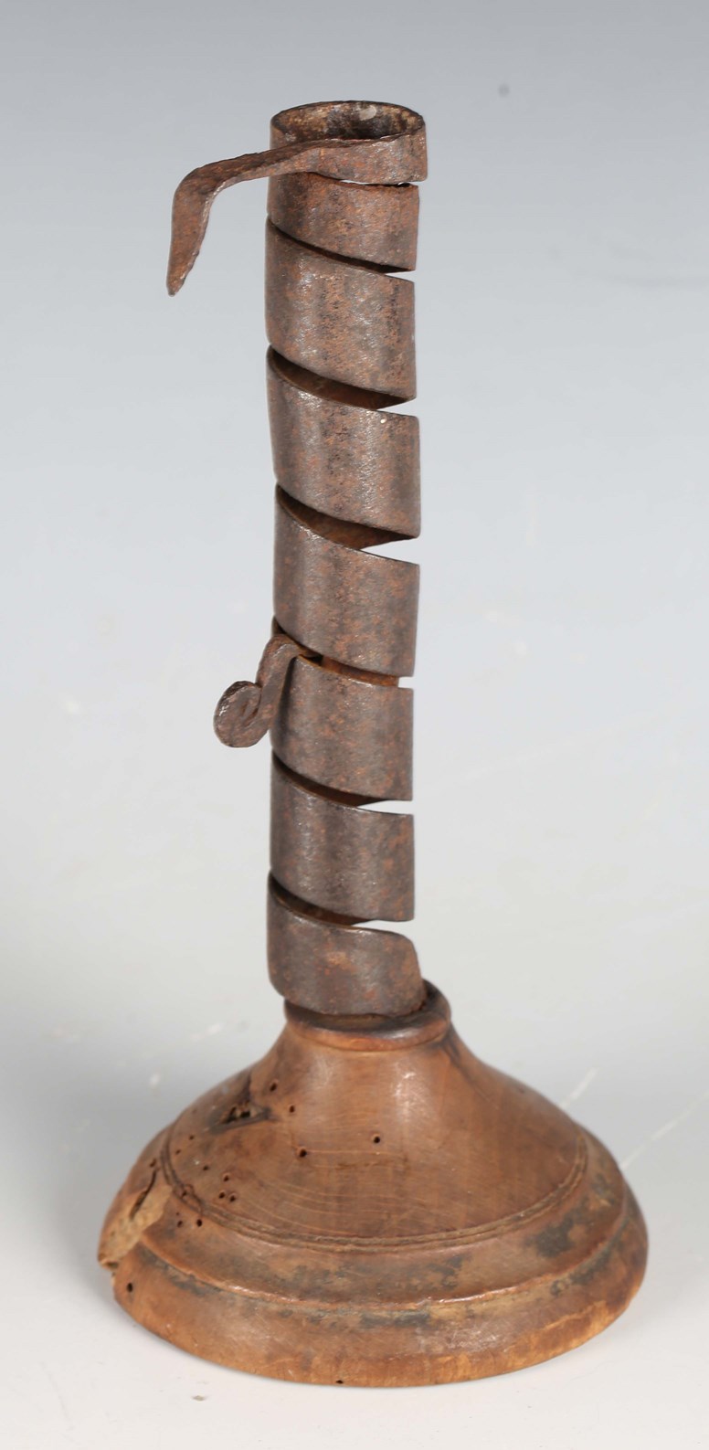 LOT 2532