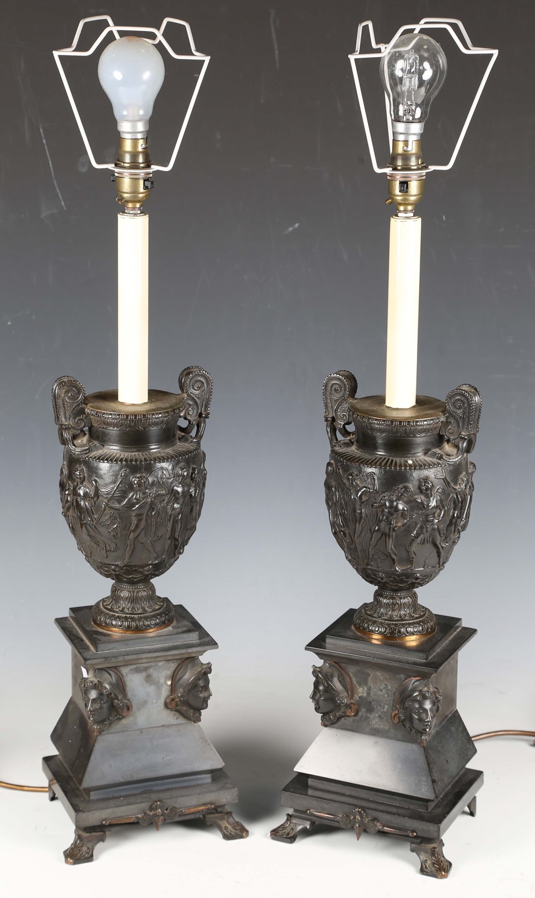 LOT 2582