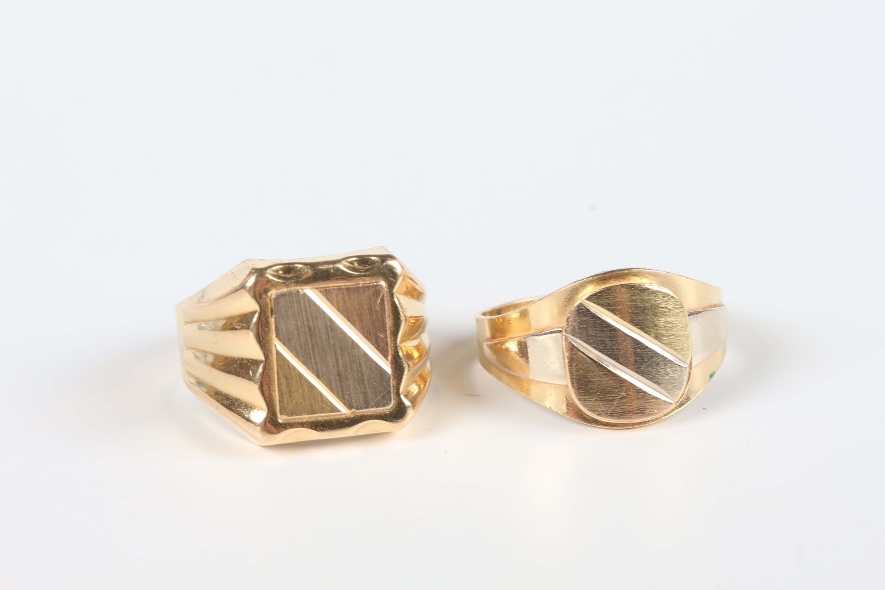 LOT 543